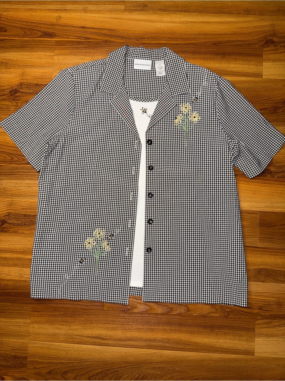 Short-Sleeve Black & White Gingham Shirt with Floral Embroidery